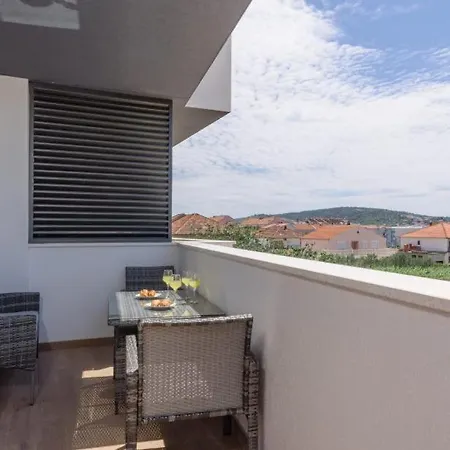 Lux Lägenhet Trogir